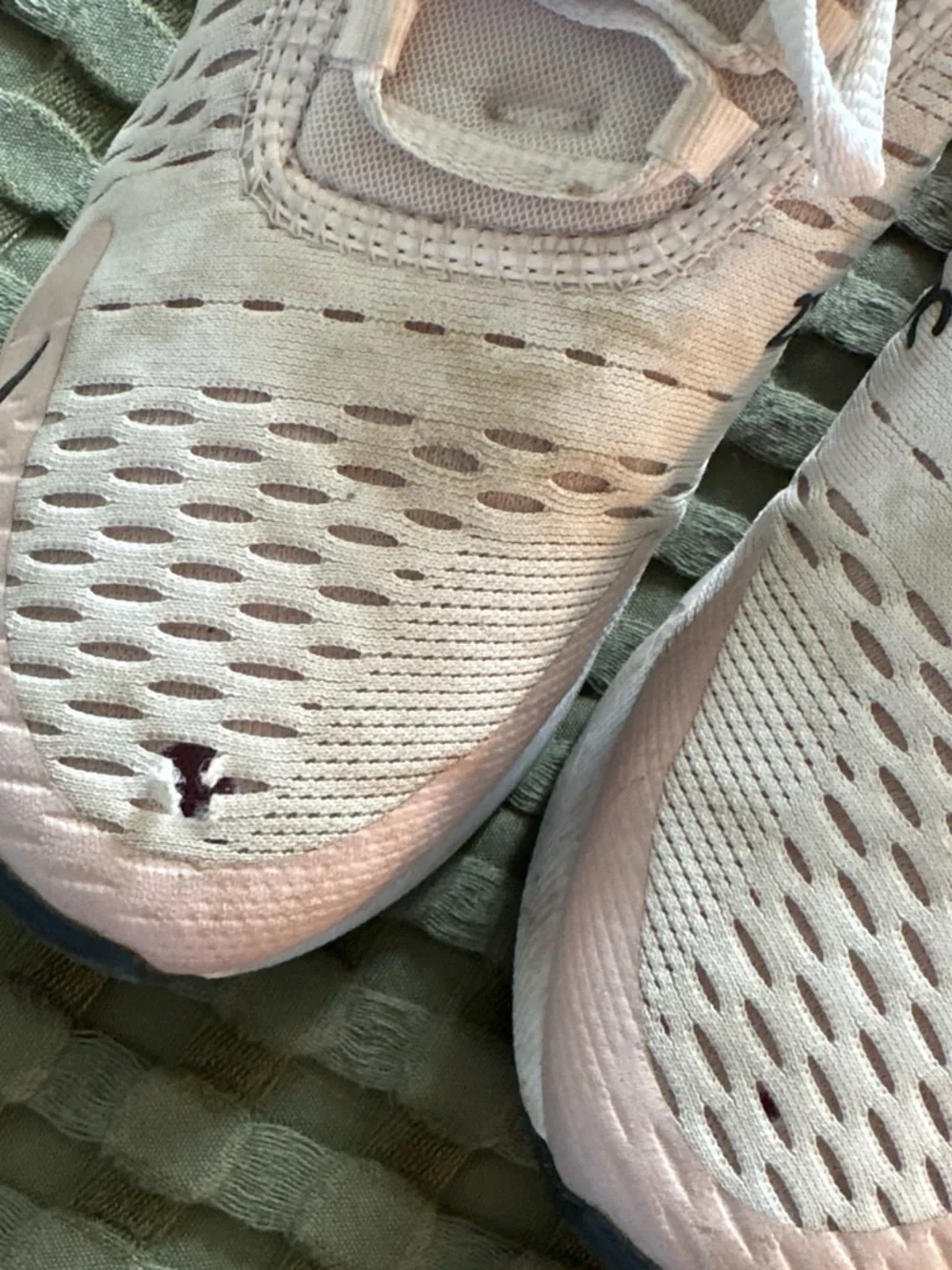 Nike Women's Light Pink Athletic Sneakers